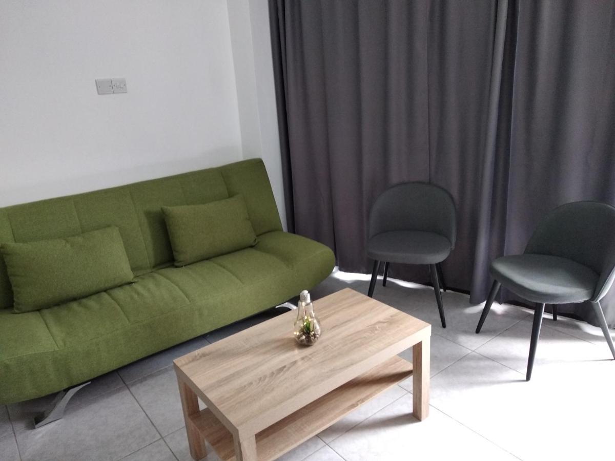 Cozy Place In The Heart Of Harbor Apartamento Paphos Exterior foto